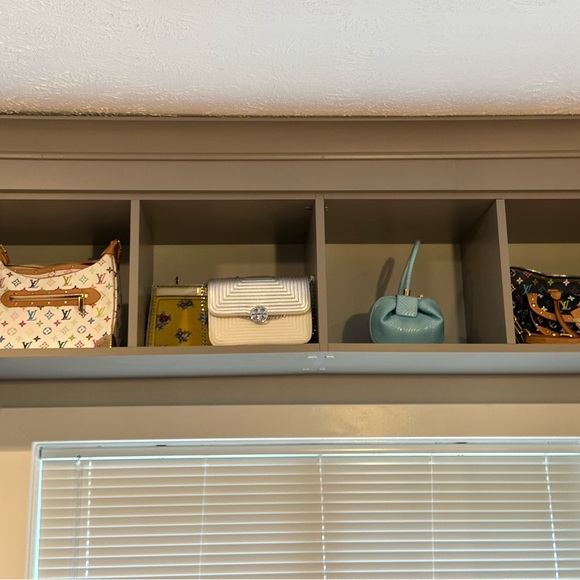 Posher Ambassador II Susan. Top seller. Top rated seller 5 ⭐️ 1 day shipping - Picture 9 of 13